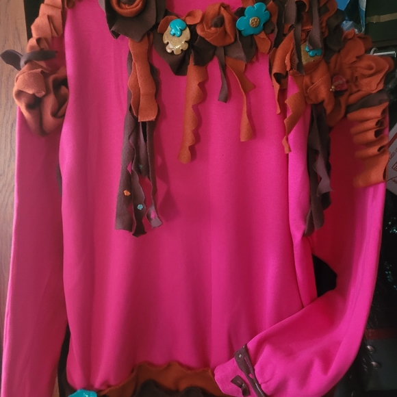 Pink Posh Upcycled Sweatshirt Handmade New - Picture 5 of 5
